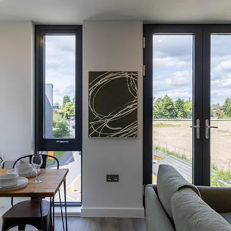 Apartment Minster View - Free Parking & Gym - Sleeps 5
