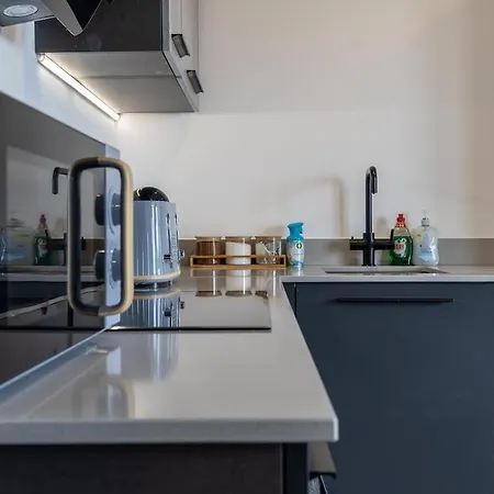 Minster View - Free Parking & Gym - Sleeps 5